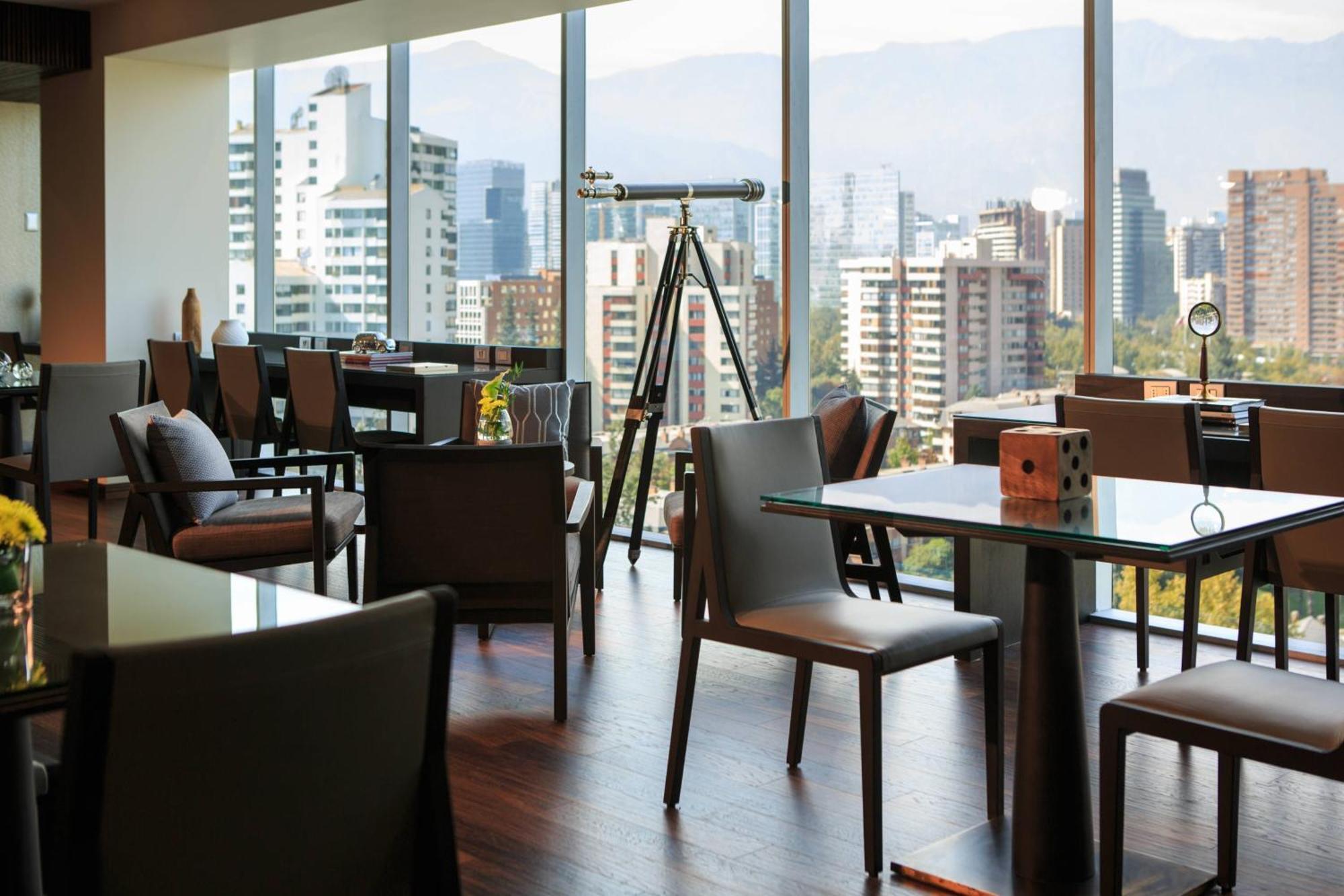 Renaissance Santiago Hotel Esterno foto
